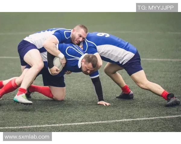 广州足球队的默契配合揭秘：从战术到团队精神的全面分析