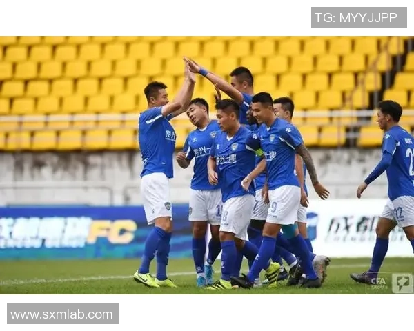 杭州足球队与成都足球队赛后复盘分析比赛节奏与战术对抗